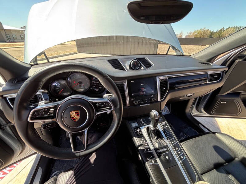 2018 Porsche Macan S