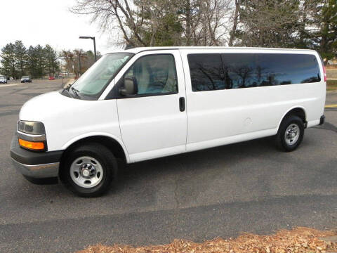 2017 Chevrolet Express LT 3500