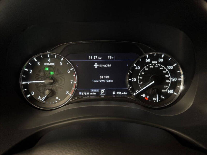 2021 Infiniti QX80 Luxe