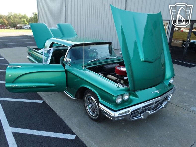 1960 Ford Thunderbird