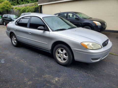 2006 Ford Taurus for sale at REM Motors in Columbus OH