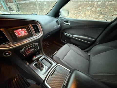 2017 Dodge Charger SE