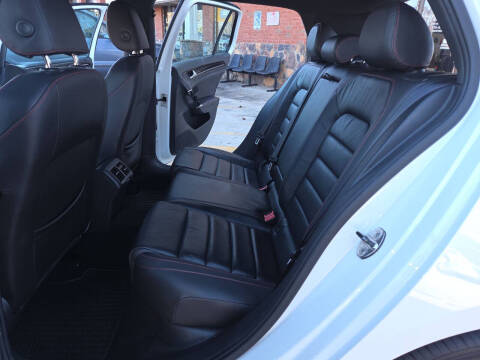 2015 Volkswagen Golf GTI SE