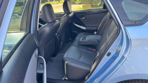 2012 Toyota Prius Plug-in Hybrid