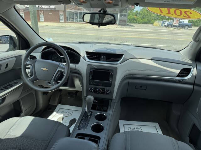 2017 Chevrolet Traverse LS