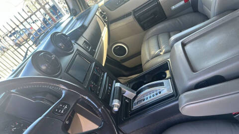 2005 HUMMER H2