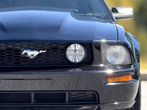 2007 Ford Mustang GT Deluxe