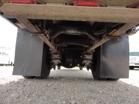 2013 Freightliner M2 106