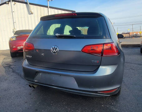 2015 Volkswagen Golf TSI Launch Edition