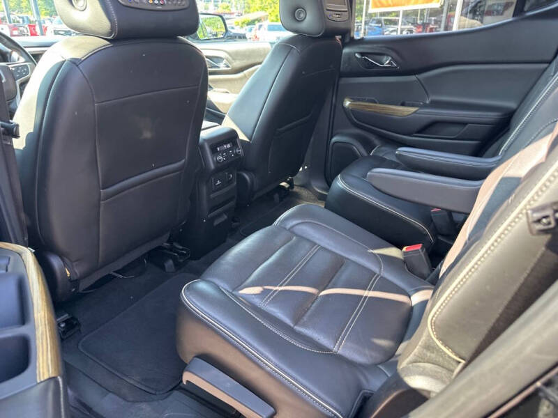 2017 GMC Acadia Denali