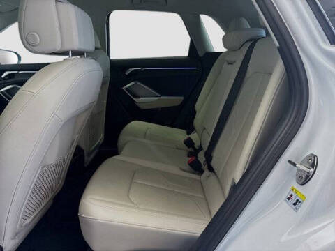 2022 Audi Q3 quattro S line Prem Plus 45 TFSI