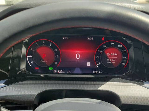 2023 Volkswagen Golf GTI SE