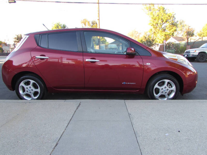 2011 Nissan LEAF SL