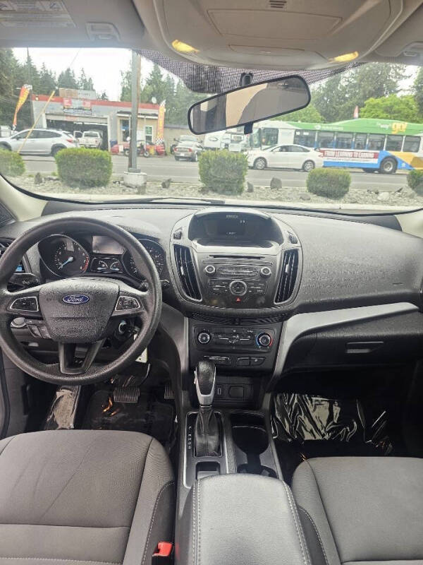 2017 Ford Escape S