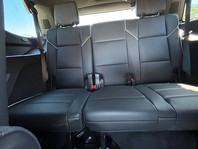 2023 Cadillac Escalade Sport