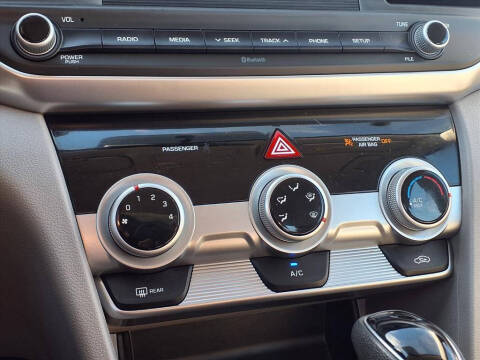 2019 Hyundai Elantra