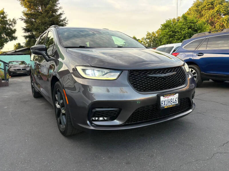 2021 Chrysler Pacifica Touring
