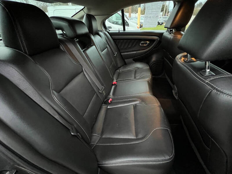 2012 Ford Taurus SEL