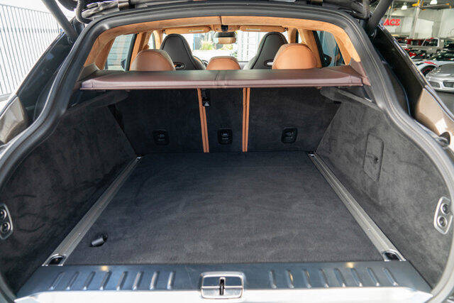 2021 Aston Martin DBX