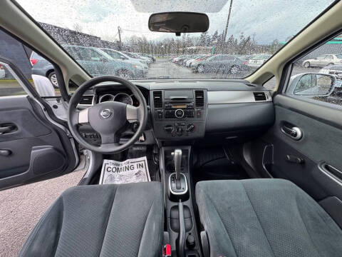 2010 Nissan Versa 1.8 S