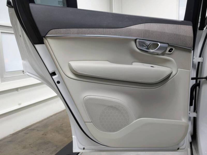 2024 Volvo XC90 B6 Plus Bright Theme 6P