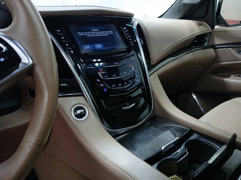 2018 Cadillac Escalade Platinum