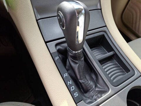 2017 Ford Taurus SE