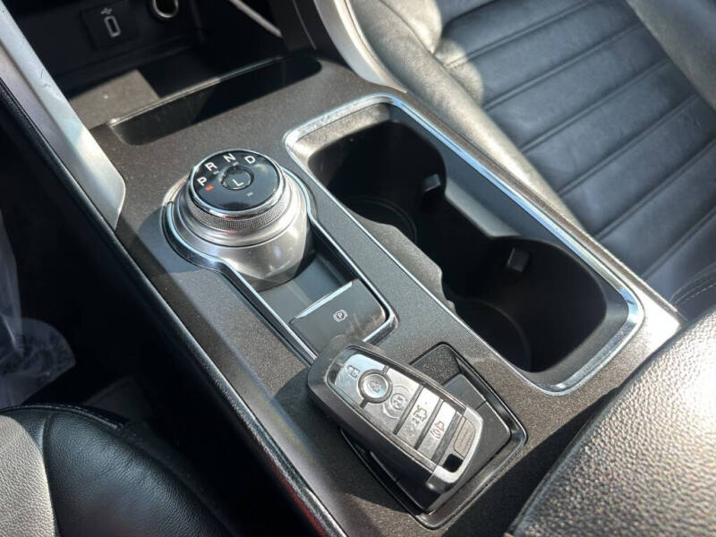 2017 Ford Fusion Hybrid SE