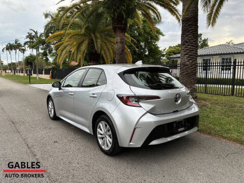 2025 Toyota Corolla Hatchback SE