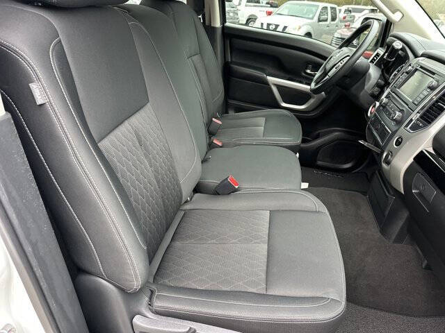 2019 Nissan Titan SV