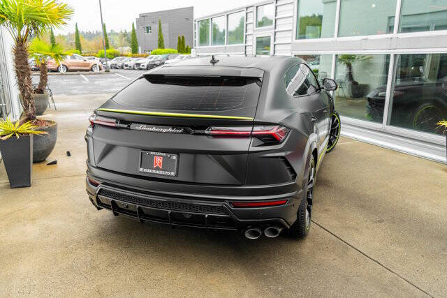 2021 Lamborghini Urus
