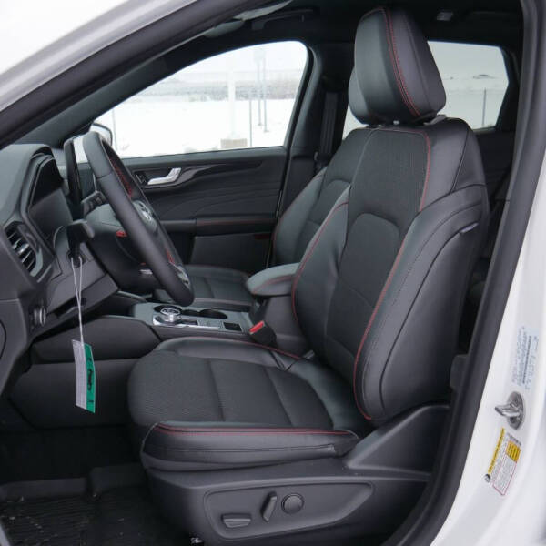 2026 Ford Escape Hybrid ST-Line Select