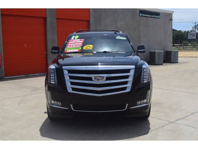 2019 Cadillac Escalade Luxury