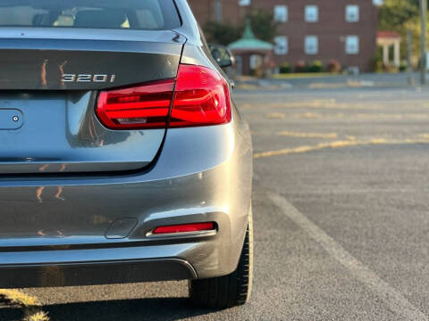 2018 BMW 3 Series 320i xDrive