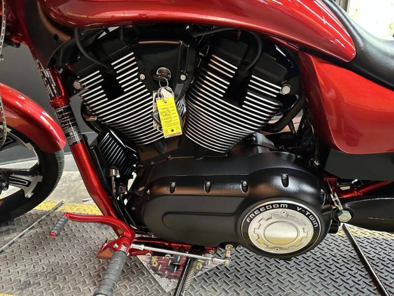 2016 Victory Vegas Sunset Red