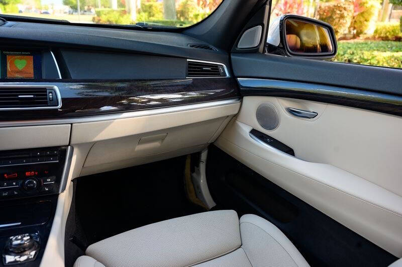 2013 BMW 5 Series 535i Gran Turismo