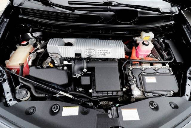 2017 Toyota Prius v Four