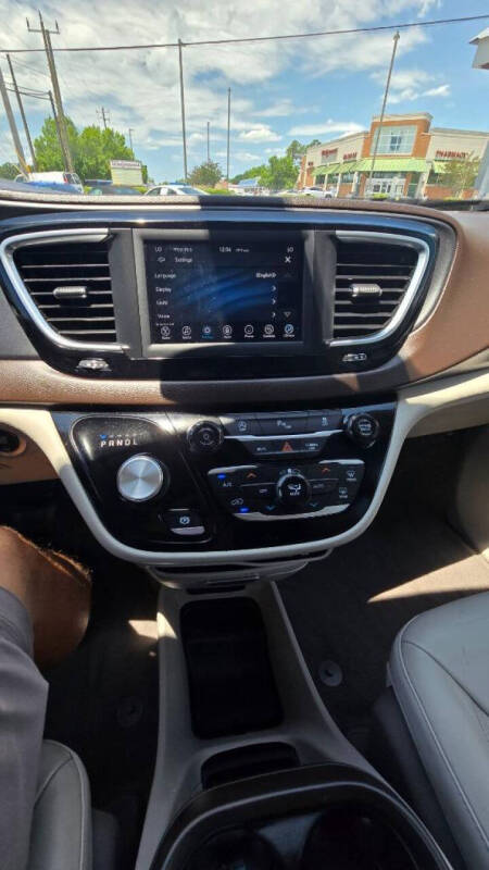 2020 Chrysler Pacifica Touring L