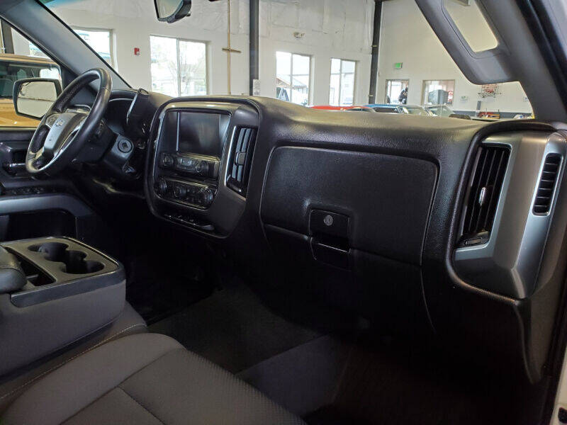 2018 Chevrolet Silverado 1500 12