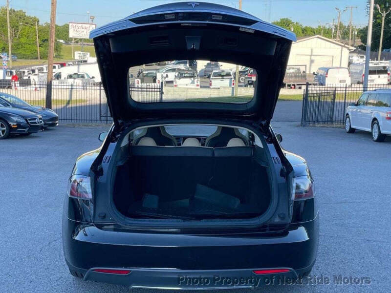 2013 Tesla Model S Performance