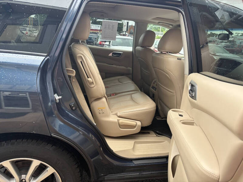 2015 Nissan Pathfinder SL