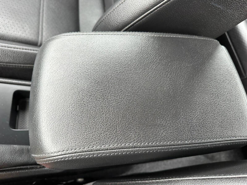 2015 Volkswagen Passat 1.8T Limited Edition