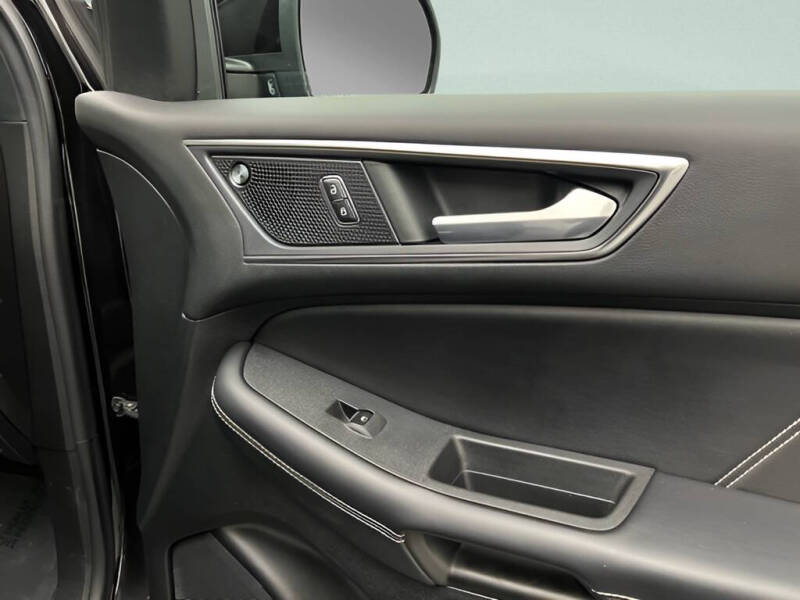 2022 Ford Edge ST