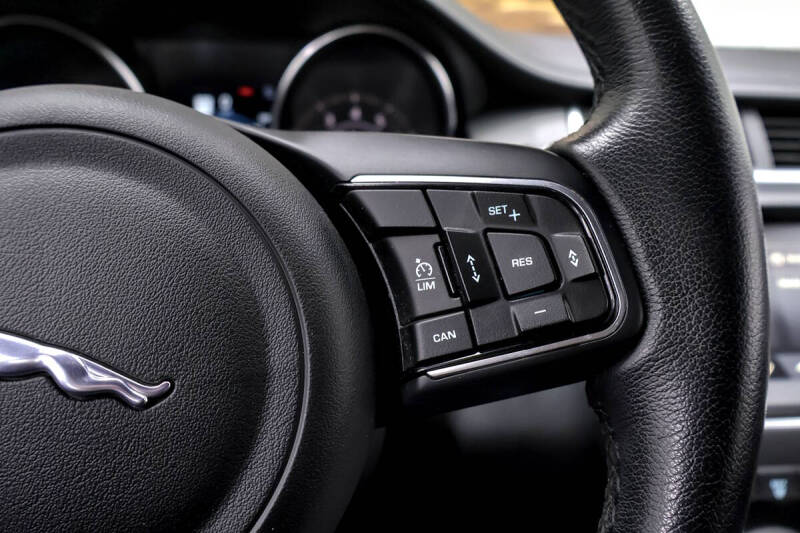 2020 Jaguar E-PACE P250