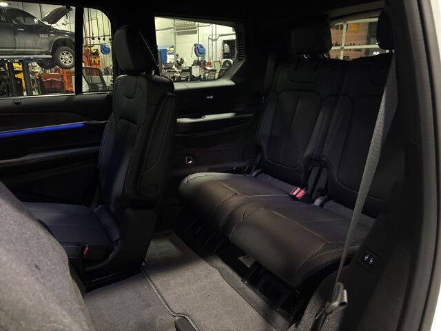 2025 Jeep Grand Cherokee L Overland