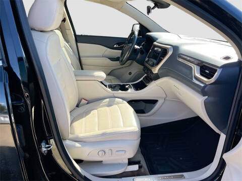 2020 GMC Acadia Denali