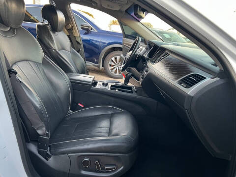 2015 Hyundai Genesis