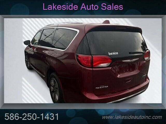 2017 Chrysler Pacifica Hybrid Platinum