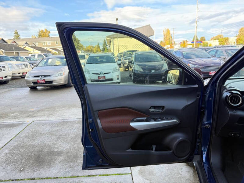 2018 Nissan Kicks SR