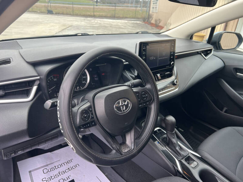 2021 Toyota Corolla LE photo 5